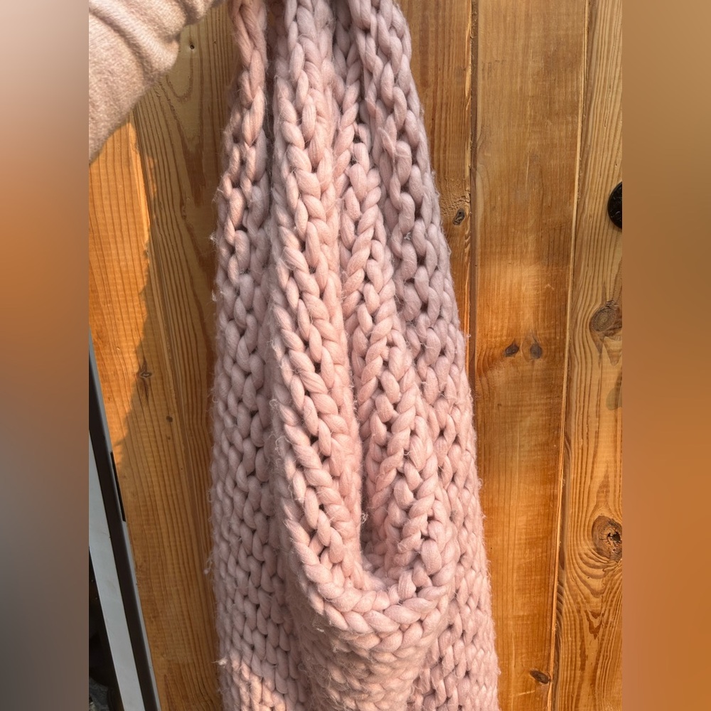 Malibu luxxe chunky knit blanket